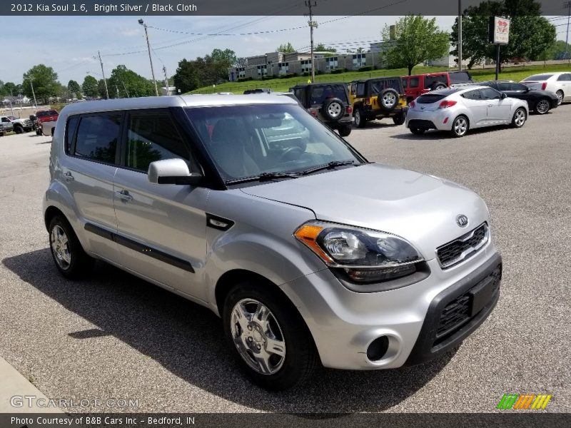 Bright Silver / Black Cloth 2012 Kia Soul 1.6