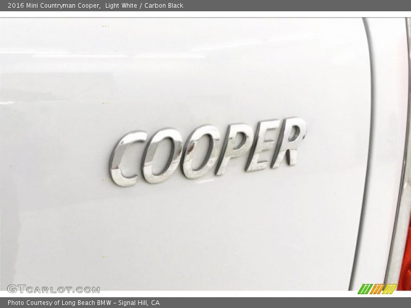 Light White / Carbon Black 2016 Mini Countryman Cooper