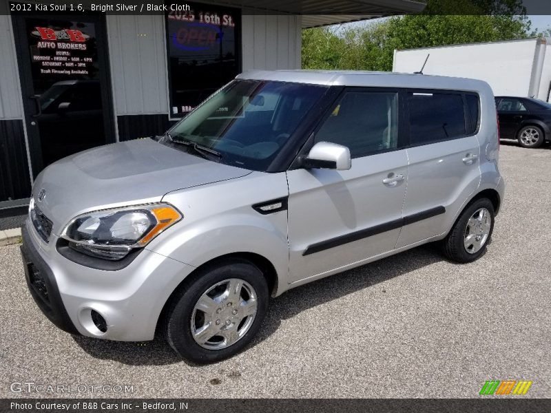 Bright Silver / Black Cloth 2012 Kia Soul 1.6