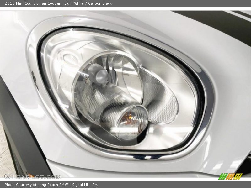 Light White / Carbon Black 2016 Mini Countryman Cooper