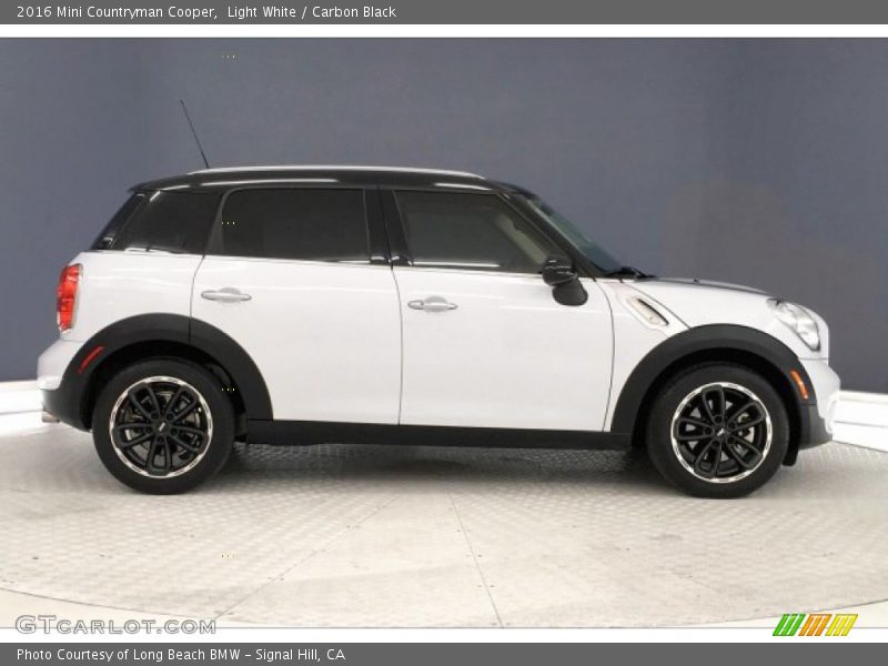 Light White / Carbon Black 2016 Mini Countryman Cooper