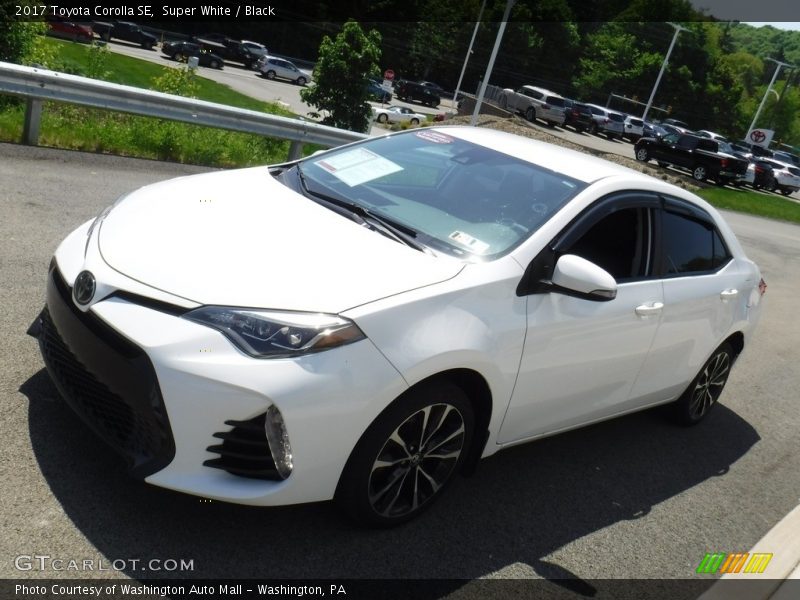 Super White / Black 2017 Toyota Corolla SE