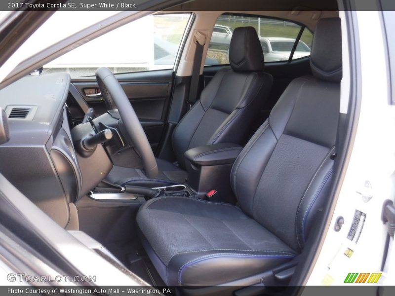 Super White / Black 2017 Toyota Corolla SE