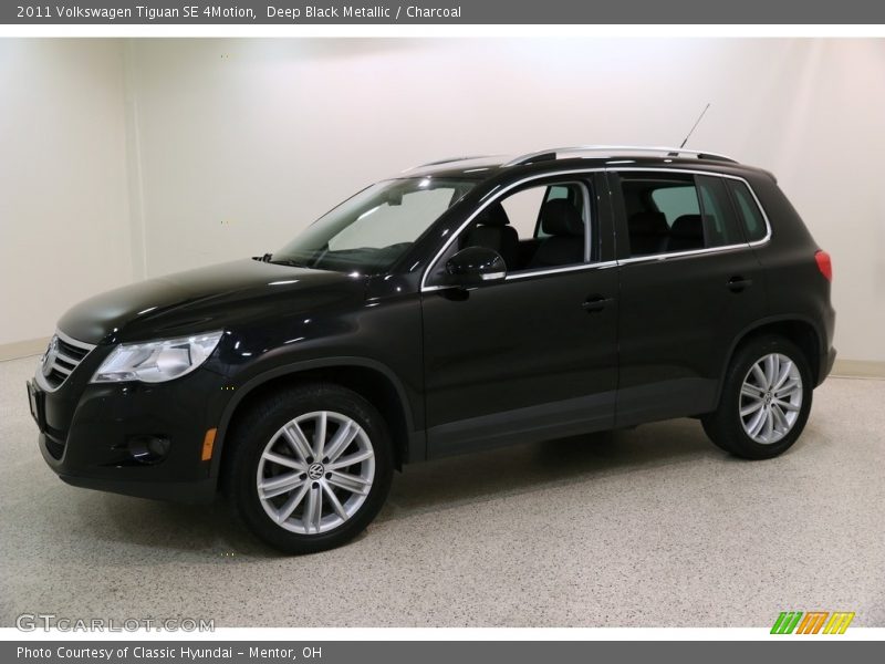 Deep Black Metallic / Charcoal 2011 Volkswagen Tiguan SE 4Motion