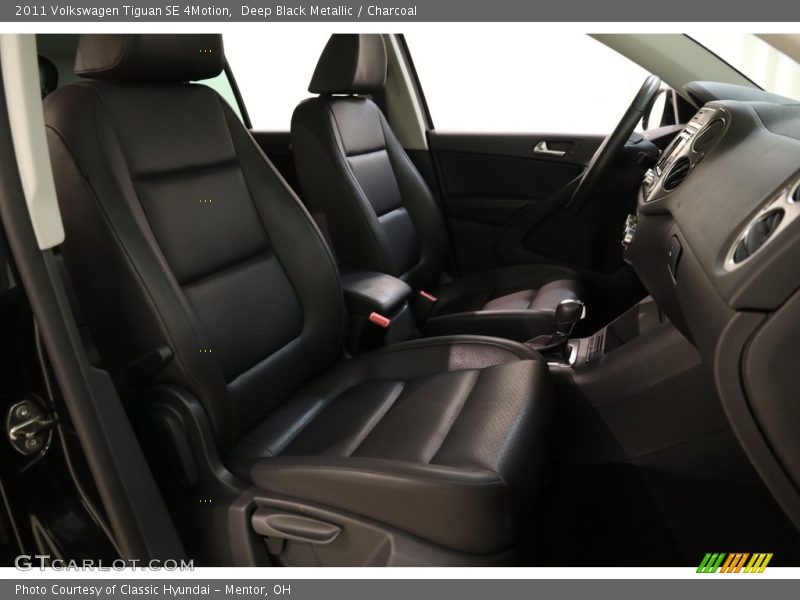 Deep Black Metallic / Charcoal 2011 Volkswagen Tiguan SE 4Motion
