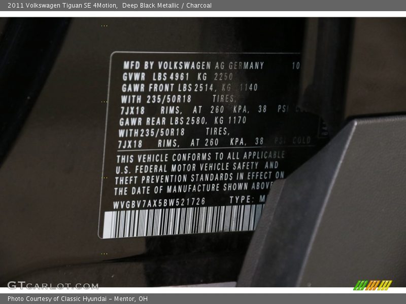 Deep Black Metallic / Charcoal 2011 Volkswagen Tiguan SE 4Motion