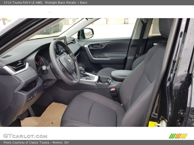 Midnight Black Metallic / Black 2019 Toyota RAV4 LE AWD