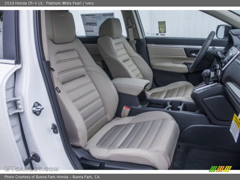 Platinum White Pearl / Ivory 2019 Honda CR-V LX