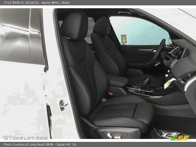 Alpine White / Black 2019 BMW X3 sDrive30i