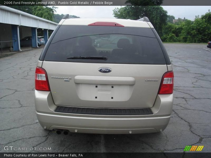 Pueblo Gold Metallic / Pebble Beige 2006 Ford Freestyle Limited AWD