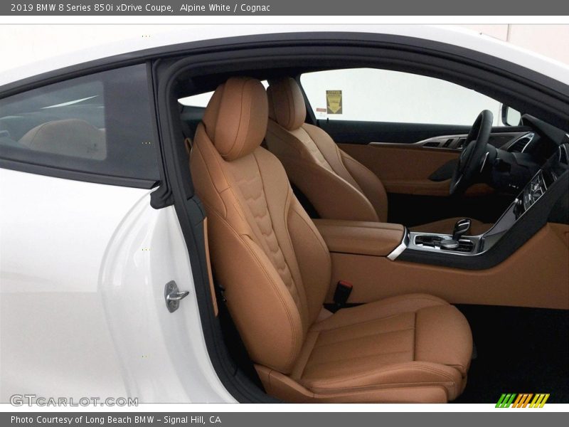 Front Seat of 2019 8 Series 850i xDrive Coupe