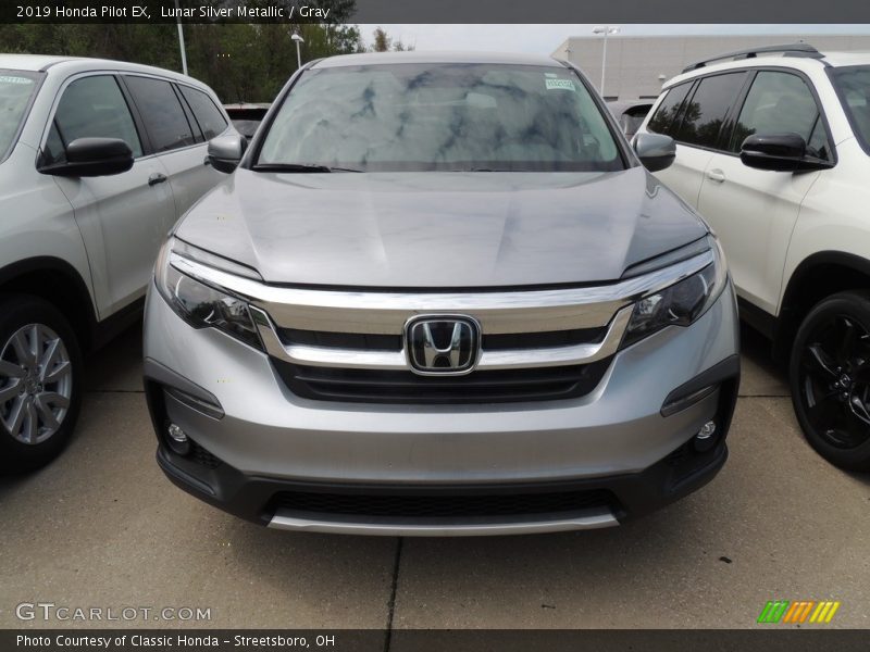 Lunar Silver Metallic / Gray 2019 Honda Pilot EX