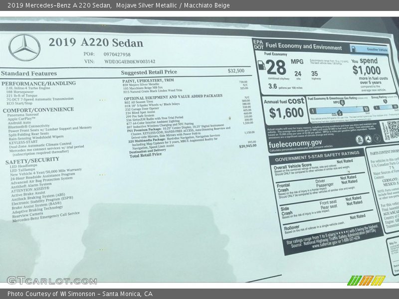 Mojave Silver Metallic / Macchiato Beige 2019 Mercedes-Benz A 220 Sedan