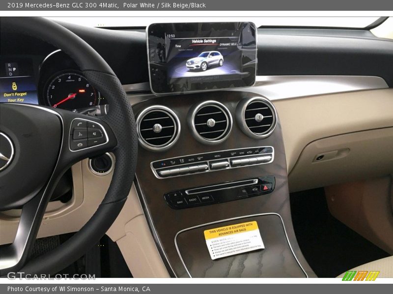 Polar White / Silk Beige/Black 2019 Mercedes-Benz GLC 300 4Matic