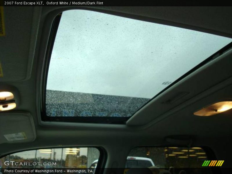 Oxford White / Medium/Dark Flint 2007 Ford Escape XLT