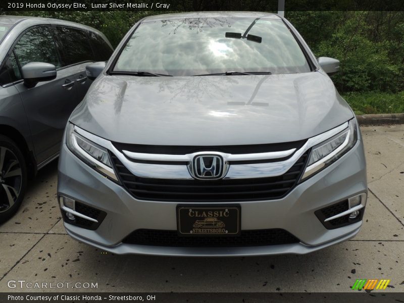 Lunar Silver Metallic / Gray 2019 Honda Odyssey Elite