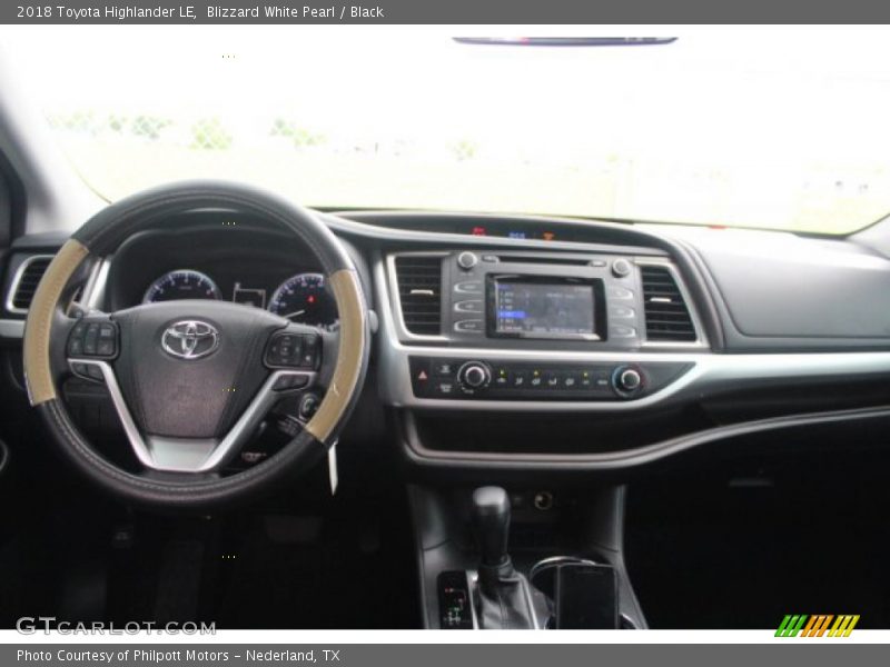 Blizzard White Pearl / Black 2018 Toyota Highlander LE