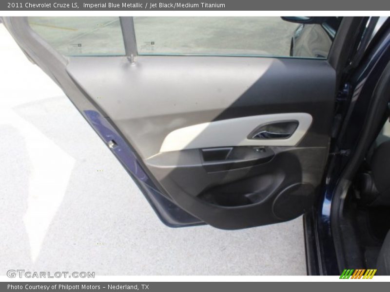 Imperial Blue Metallic / Jet Black/Medium Titanium 2011 Chevrolet Cruze LS