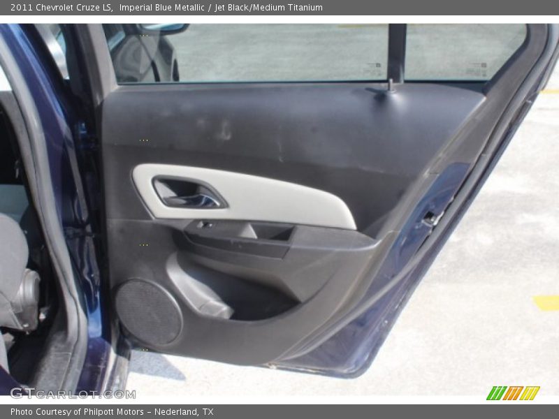 Imperial Blue Metallic / Jet Black/Medium Titanium 2011 Chevrolet Cruze LS