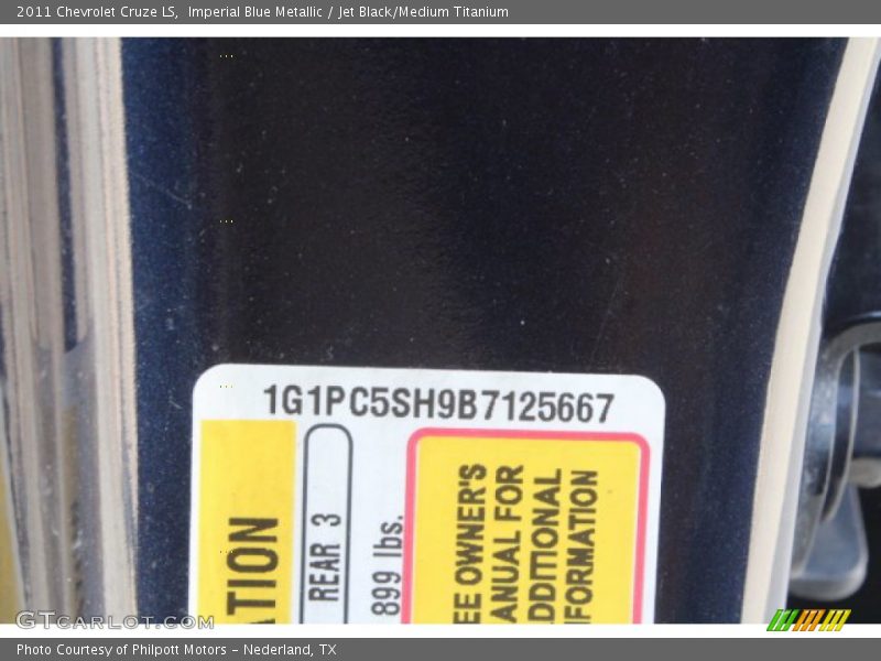 Imperial Blue Metallic / Jet Black/Medium Titanium 2011 Chevrolet Cruze LS