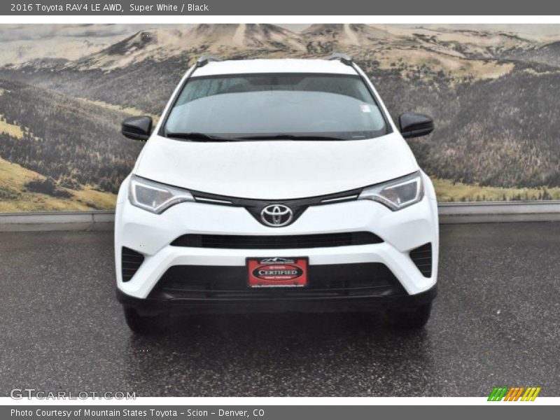 Super White / Black 2016 Toyota RAV4 LE AWD