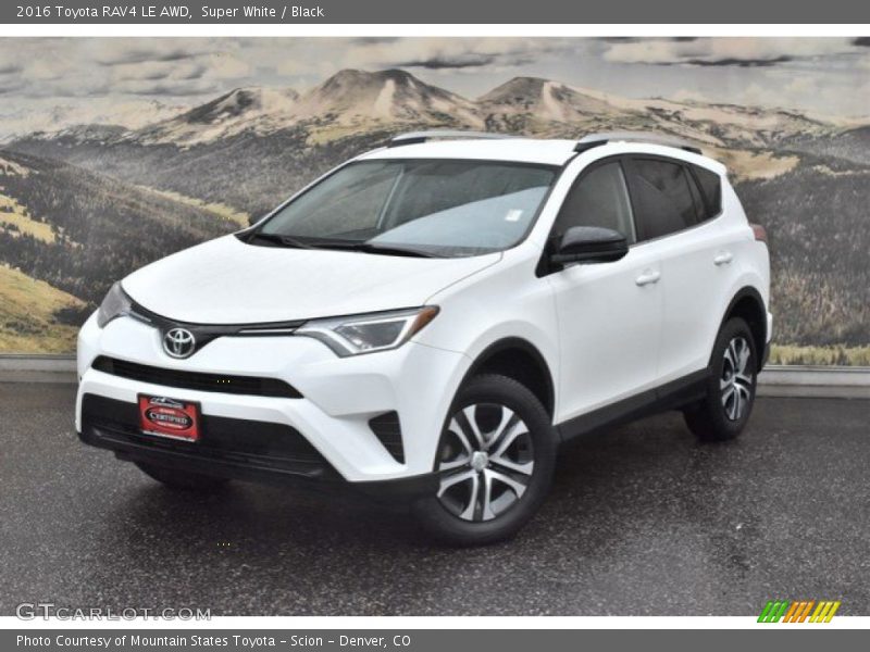 Super White / Black 2016 Toyota RAV4 LE AWD