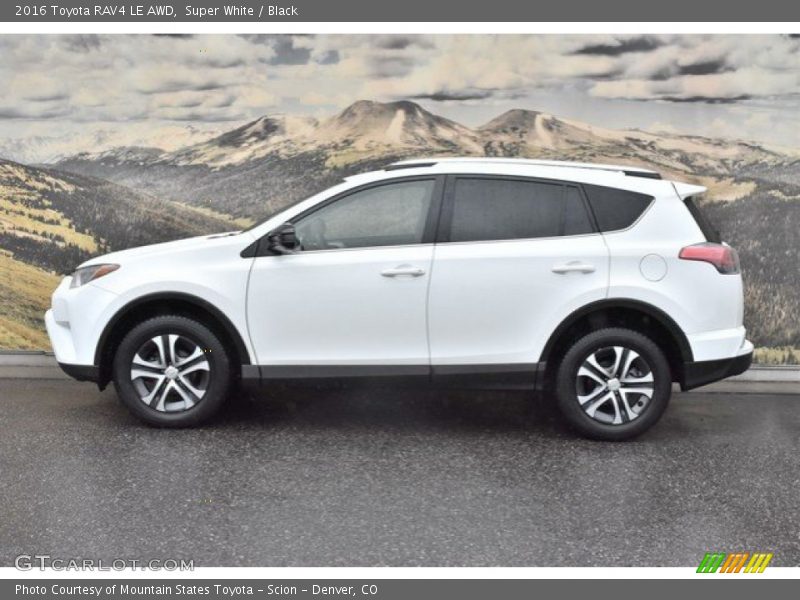 Super White / Black 2016 Toyota RAV4 LE AWD