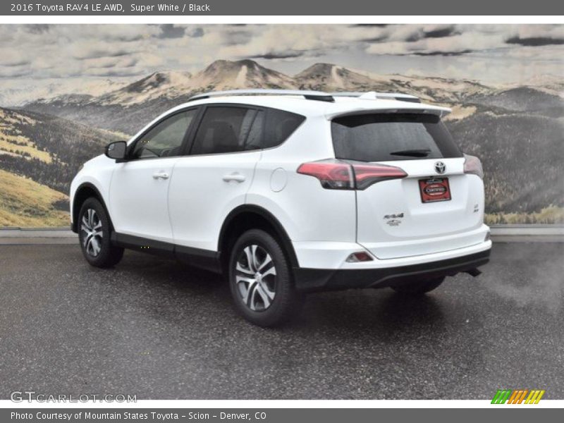 Super White / Black 2016 Toyota RAV4 LE AWD