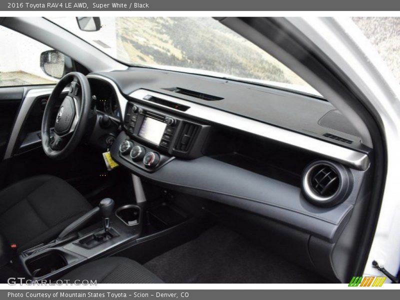 Super White / Black 2016 Toyota RAV4 LE AWD