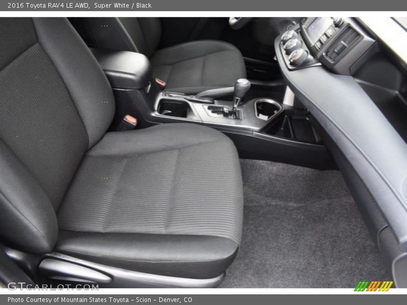 Super White / Black 2016 Toyota RAV4 LE AWD