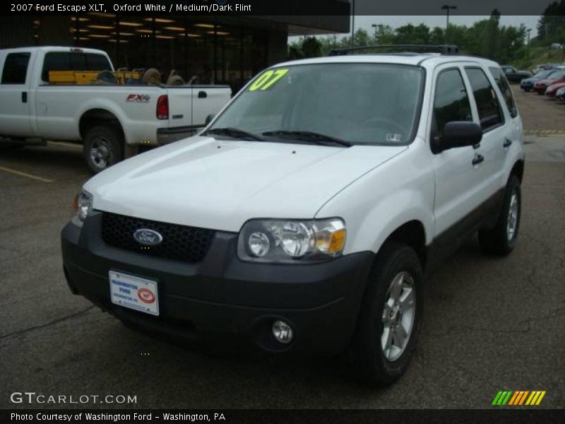 Oxford White / Medium/Dark Flint 2007 Ford Escape XLT