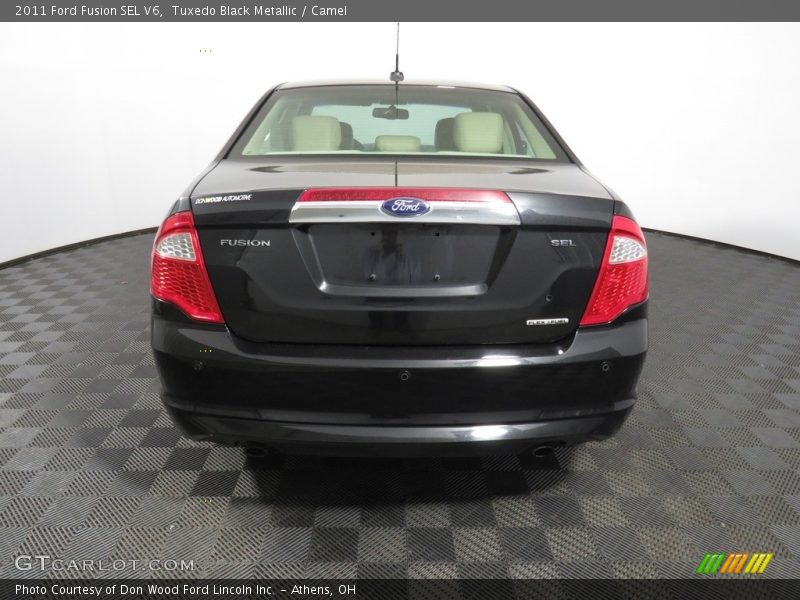 Tuxedo Black Metallic / Camel 2011 Ford Fusion SEL V6