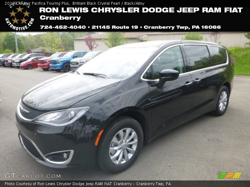Brilliant Black Crystal Pearl / Black/Alloy 2019 Chrysler Pacifica Touring Plus