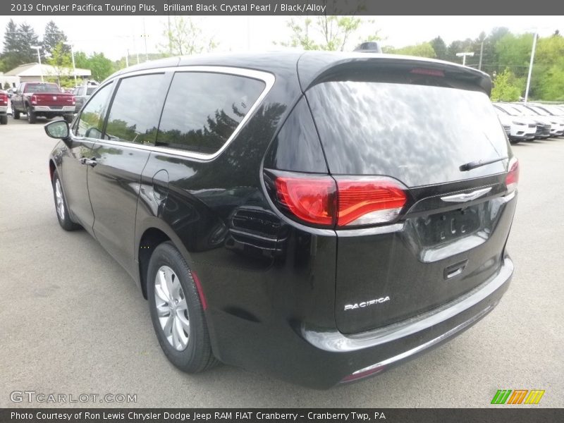 Brilliant Black Crystal Pearl / Black/Alloy 2019 Chrysler Pacifica Touring Plus