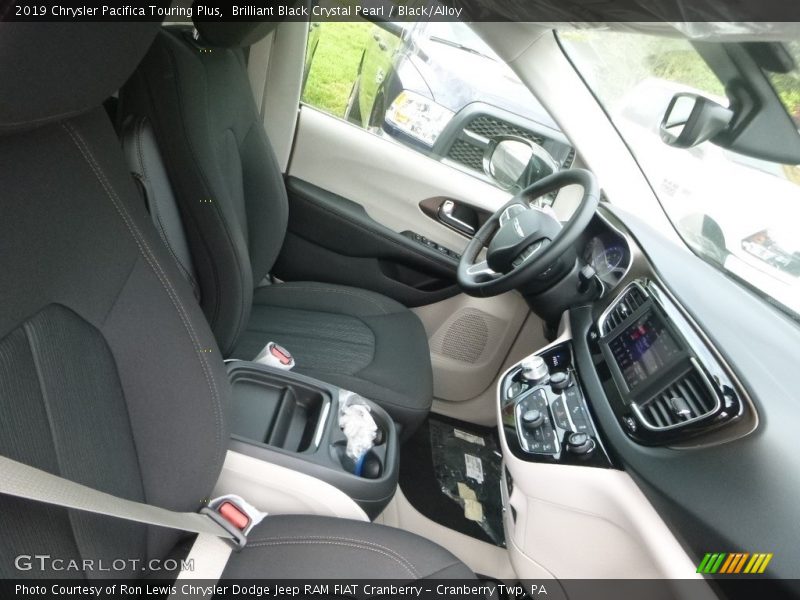 Brilliant Black Crystal Pearl / Black/Alloy 2019 Chrysler Pacifica Touring Plus