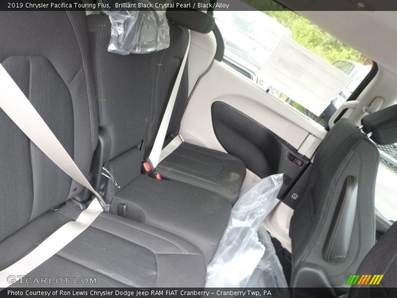 Brilliant Black Crystal Pearl / Black/Alloy 2019 Chrysler Pacifica Touring Plus