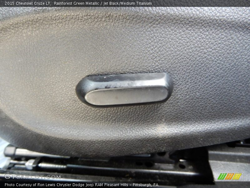 Rainforest Green Metallic / Jet Black/Medium Titanium 2015 Chevrolet Cruze LT