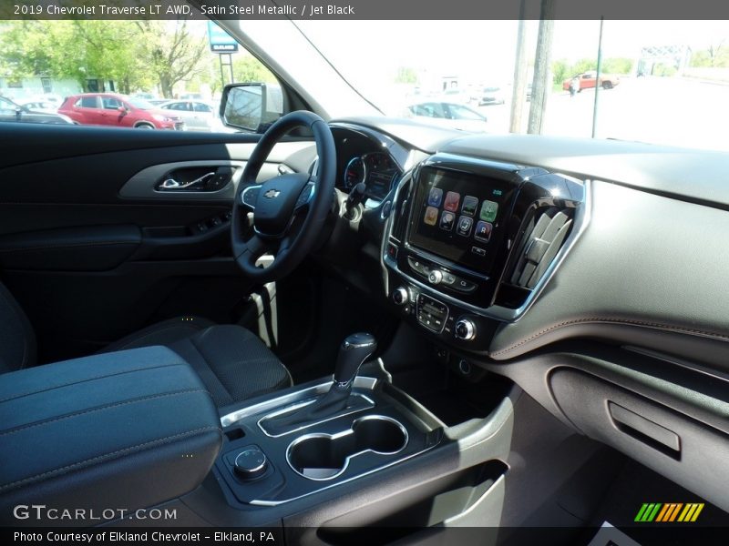 Satin Steel Metallic / Jet Black 2019 Chevrolet Traverse LT AWD