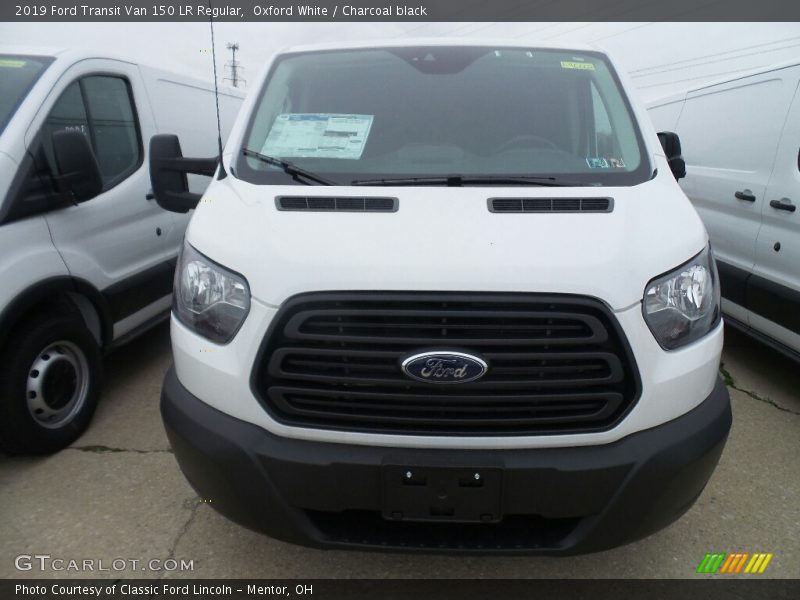 Oxford White / Charcoal black 2019 Ford Transit Van 150 LR Regular
