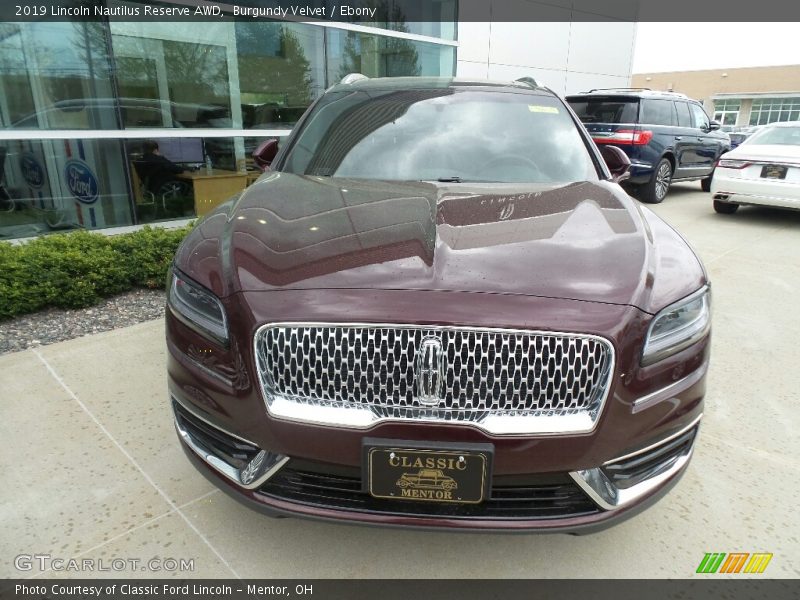 Burgundy Velvet / Ebony 2019 Lincoln Nautilus Reserve AWD