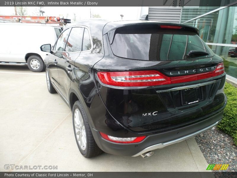 Infinite Black Metallic / Ebony 2019 Lincoln MKC FWD