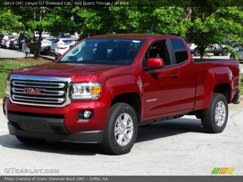 Front 3/4 View of 2019 Canyon SLT Extended Cab