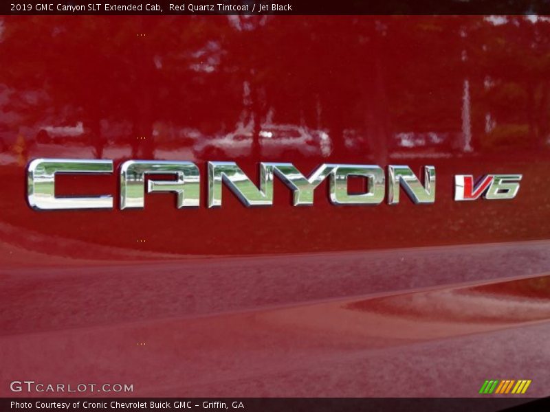  2019 Canyon SLT Extended Cab Logo