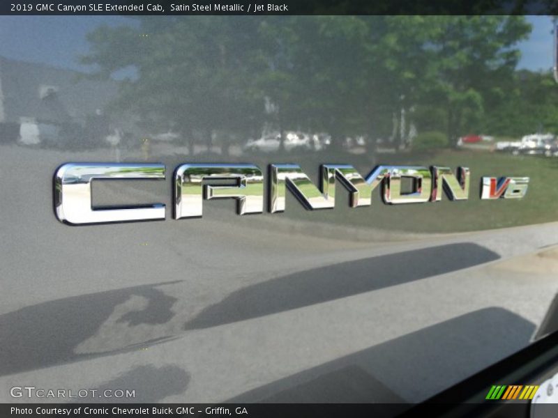 Satin Steel Metallic / Jet Black 2019 GMC Canyon SLE Extended Cab