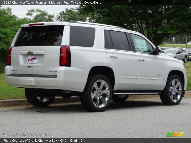 Iridescent Pearl Tricoat / Cocoa/Dune 2019 Chevrolet Tahoe Premier