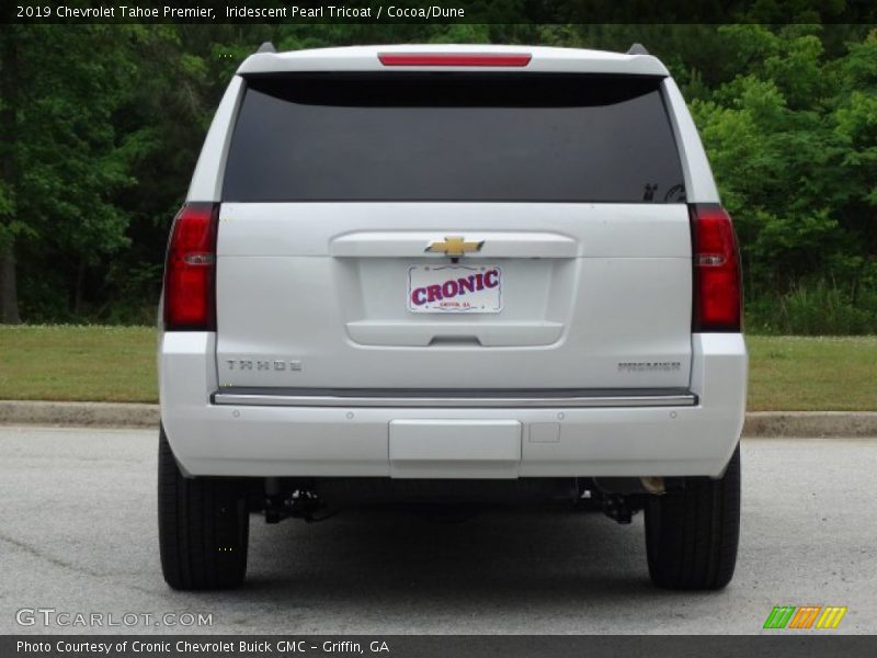 Iridescent Pearl Tricoat / Cocoa/Dune 2019 Chevrolet Tahoe Premier