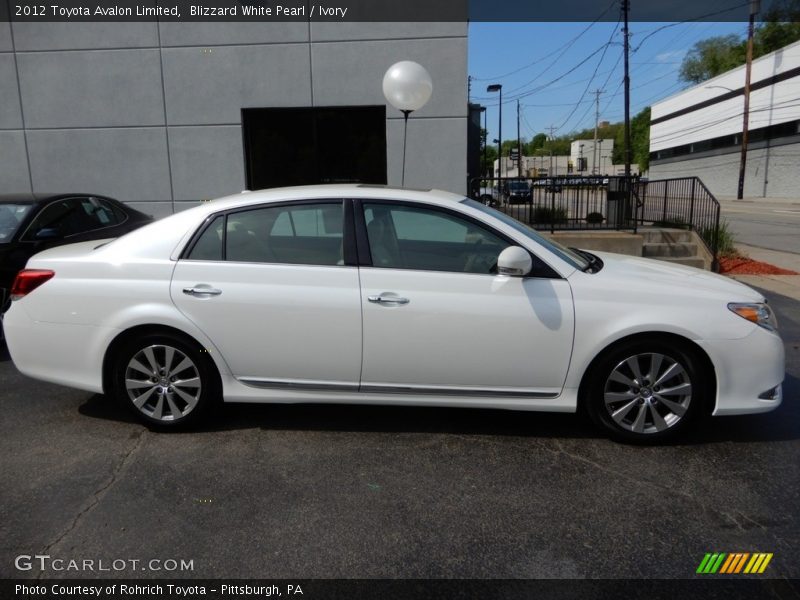 Blizzard White Pearl / Ivory 2012 Toyota Avalon Limited