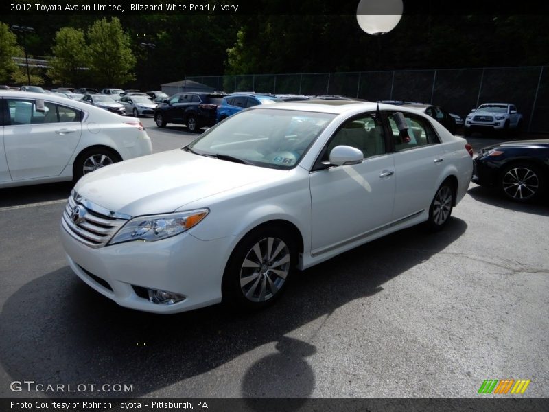 Blizzard White Pearl / Ivory 2012 Toyota Avalon Limited