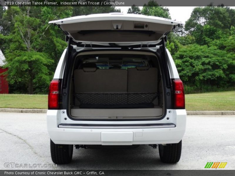 Iridescent Pearl Tricoat / Cocoa/Dune 2019 Chevrolet Tahoe Premier