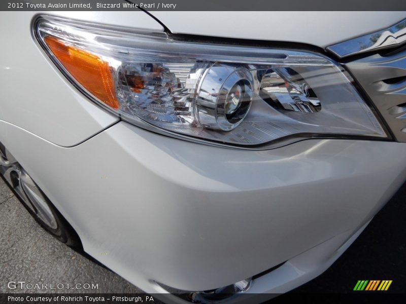 Blizzard White Pearl / Ivory 2012 Toyota Avalon Limited